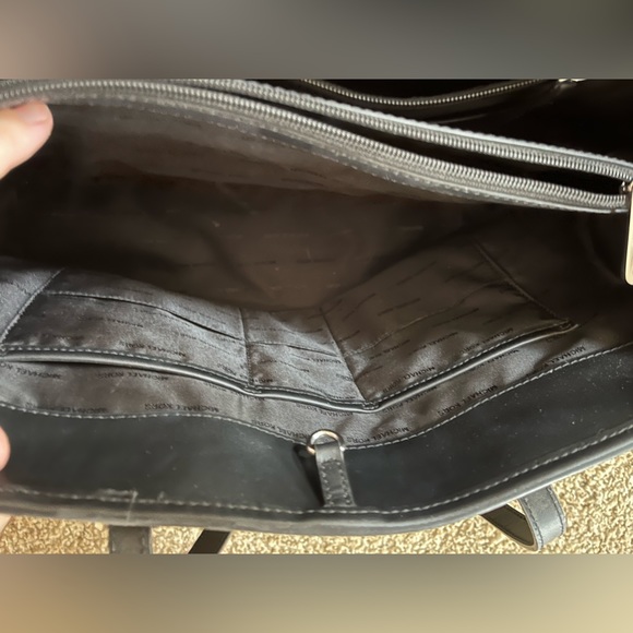 Michael Kors Jet Set PVC/Genuine Leather East/West Travel TOTE (Black) - Picture 11 of 14